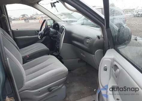 2005 Chrysler Town & Country Touring из США, поврежденный, VIN 2C4GP54L45R546146